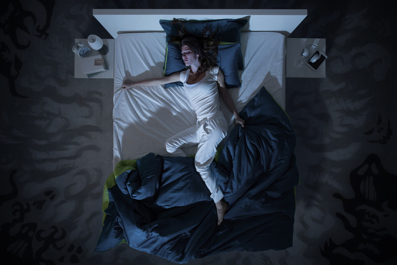 Uykuda Gece Terlemesi Neden Olur? 6 Farklı Çözüm